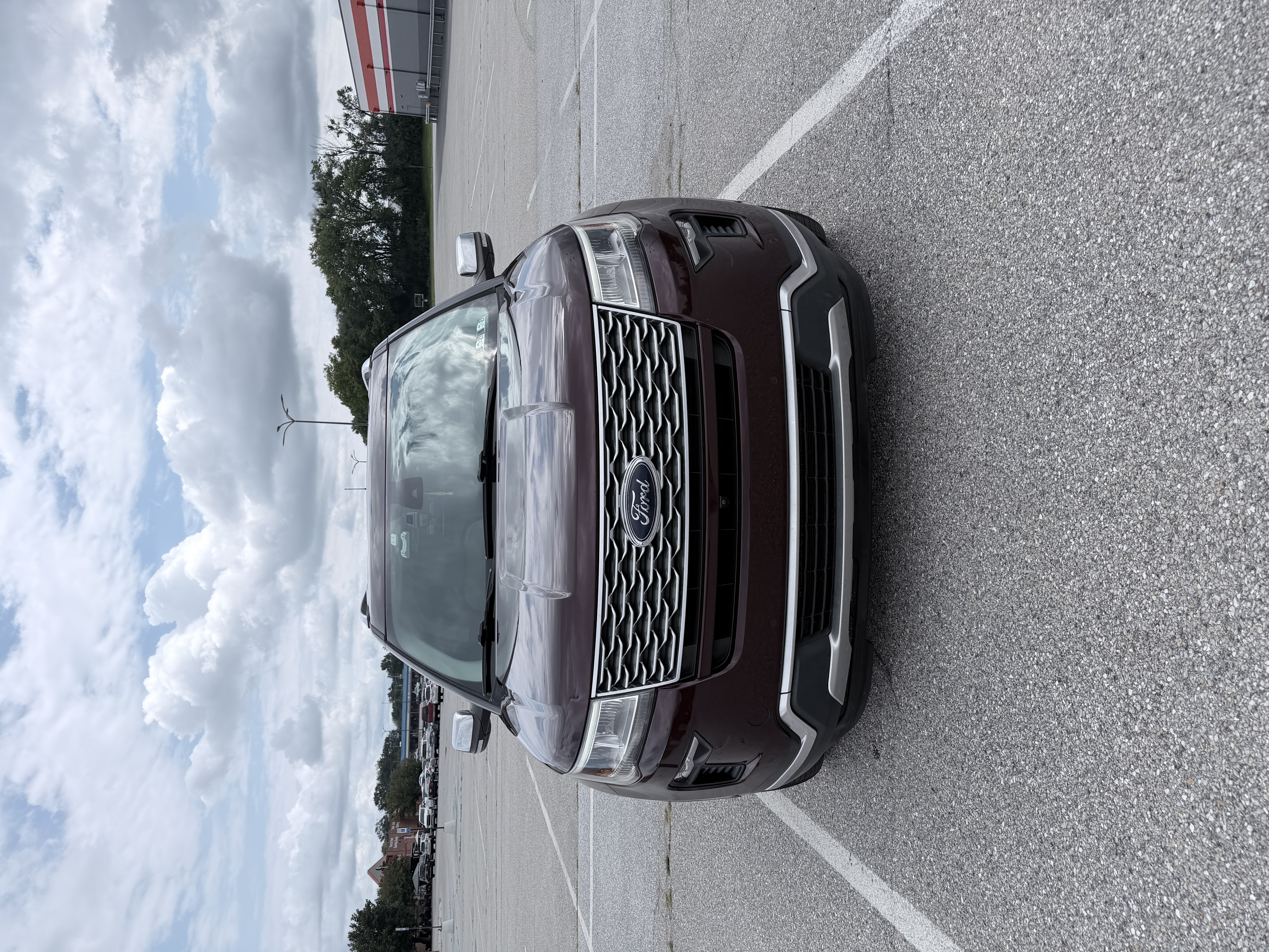 Used 2018 Ford Explorer Platinum AWD/4WD image 8
