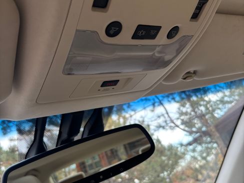 Used 2015 Lexus ES 300h image 24