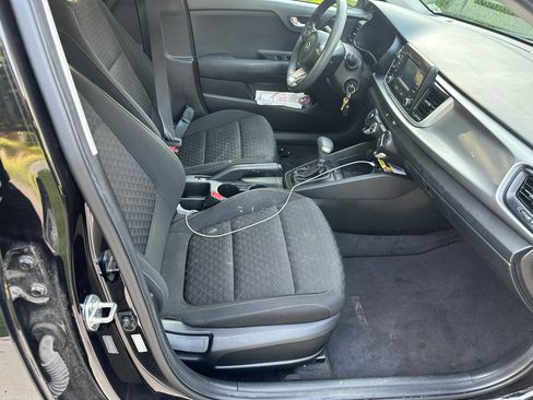 Used 2019 Kia Rio LX FWD image 4