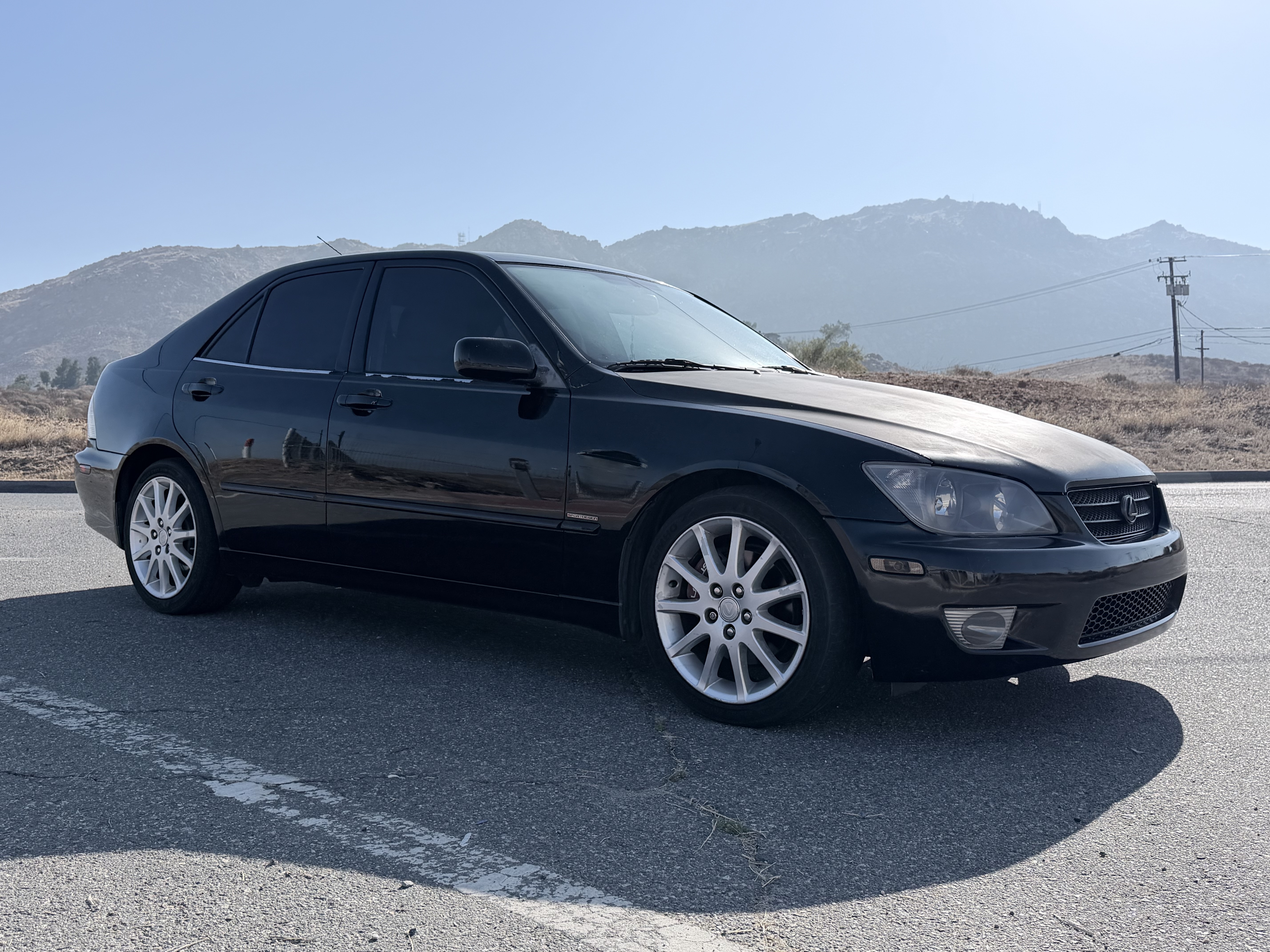 Used 2003 Lexus IS 300 RWD image 6