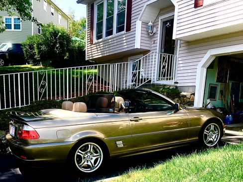 Used 2005 BMW 330Ci Convertible image 10