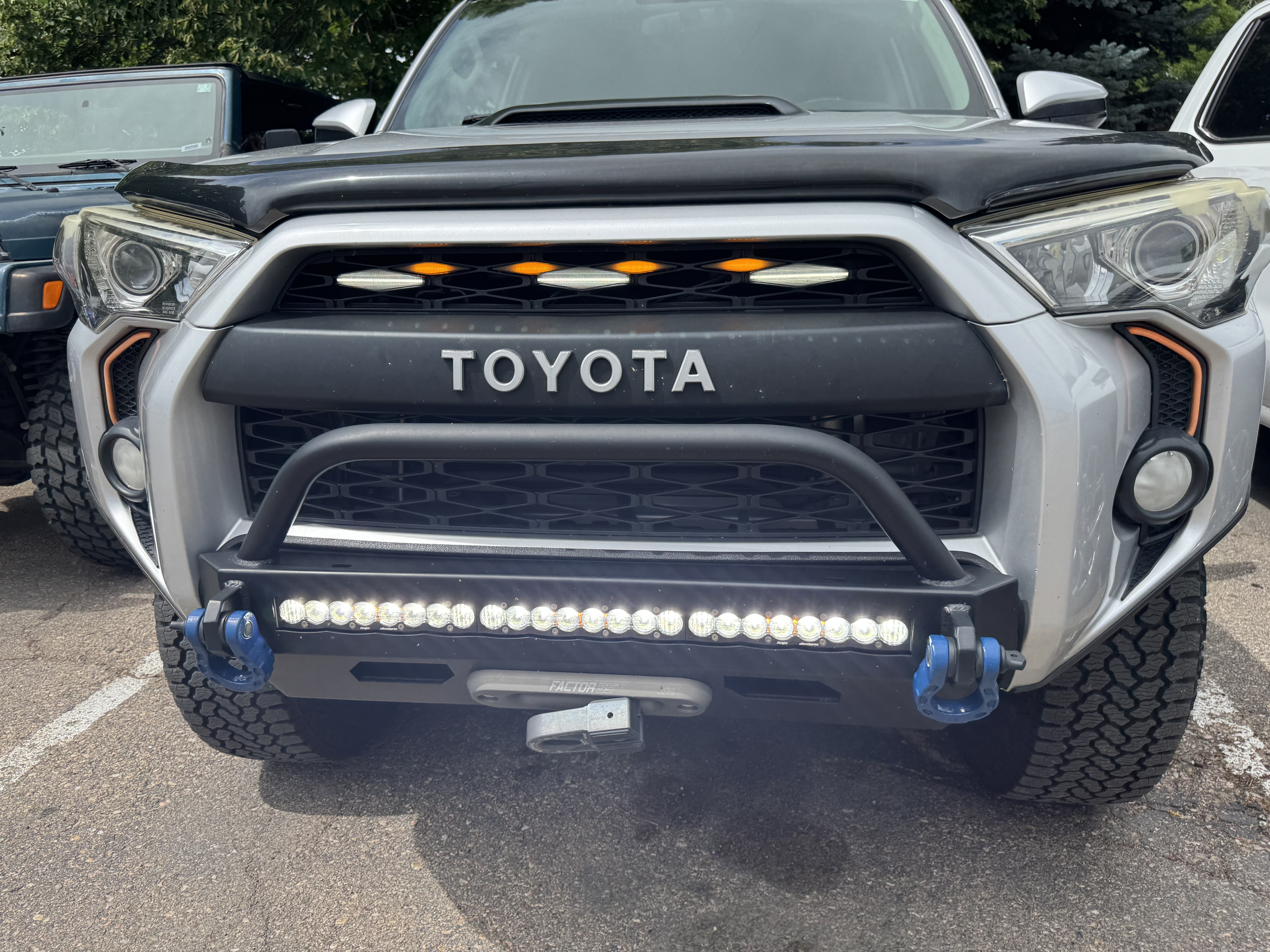 Used 2014 Toyota 4Runner Trail AWD/4WD image 11