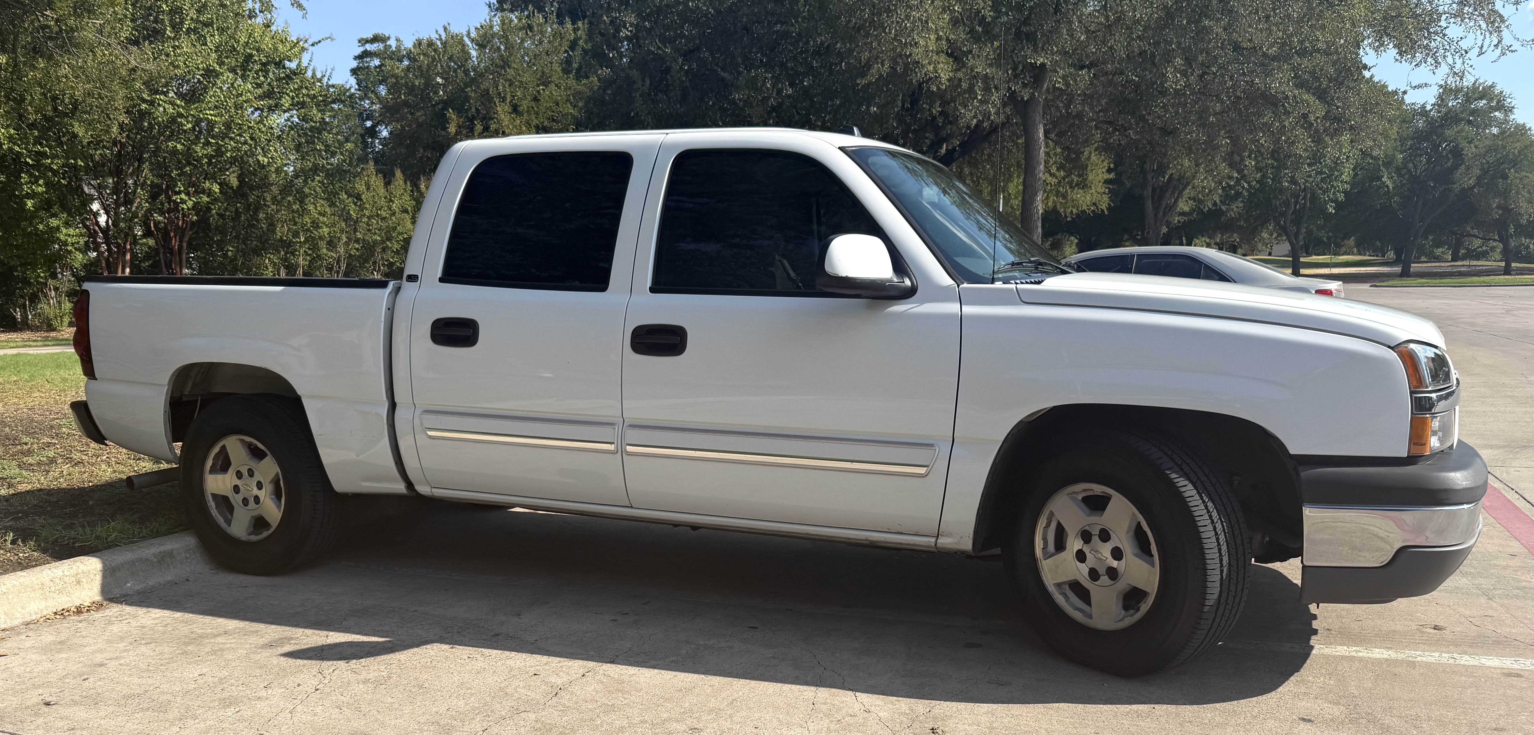 Used 2005 Chevrolet Silverado 1500 LS w/ Light Duty Power Package RWD image 5