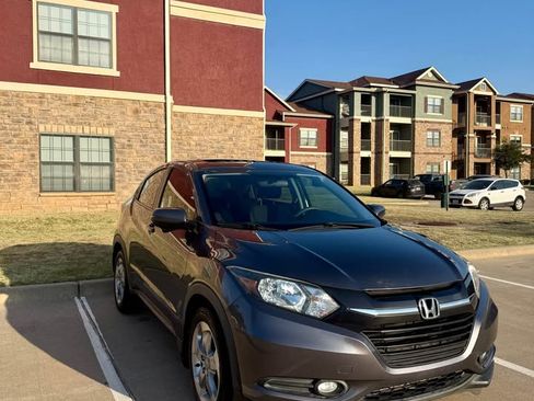 Used 2016 Honda HR-V EX image 5