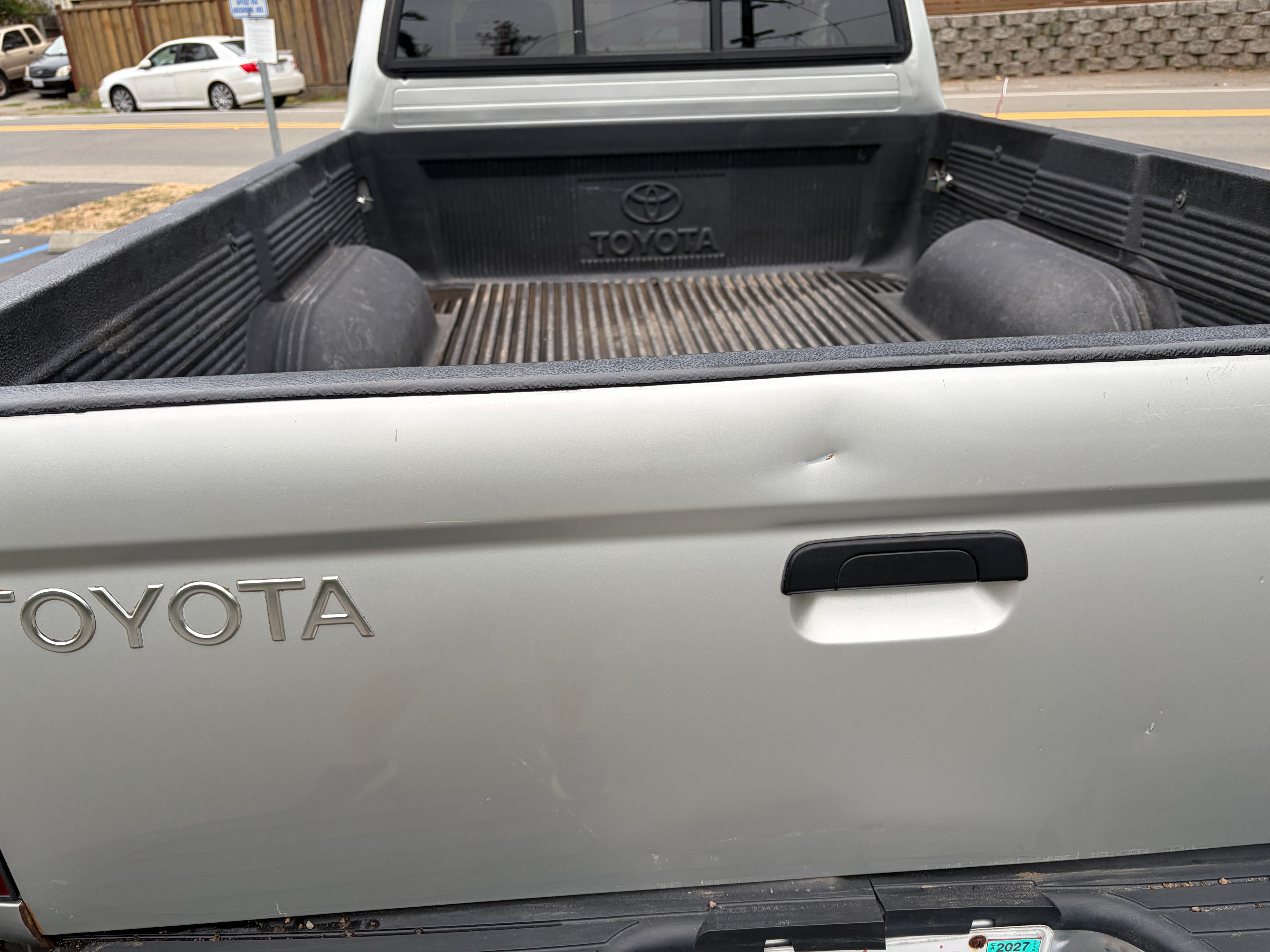 Used 2001 Toyota Tacoma 2WD Xtracab w/ SR5 Pkg w/ Chrome Pkg image 10