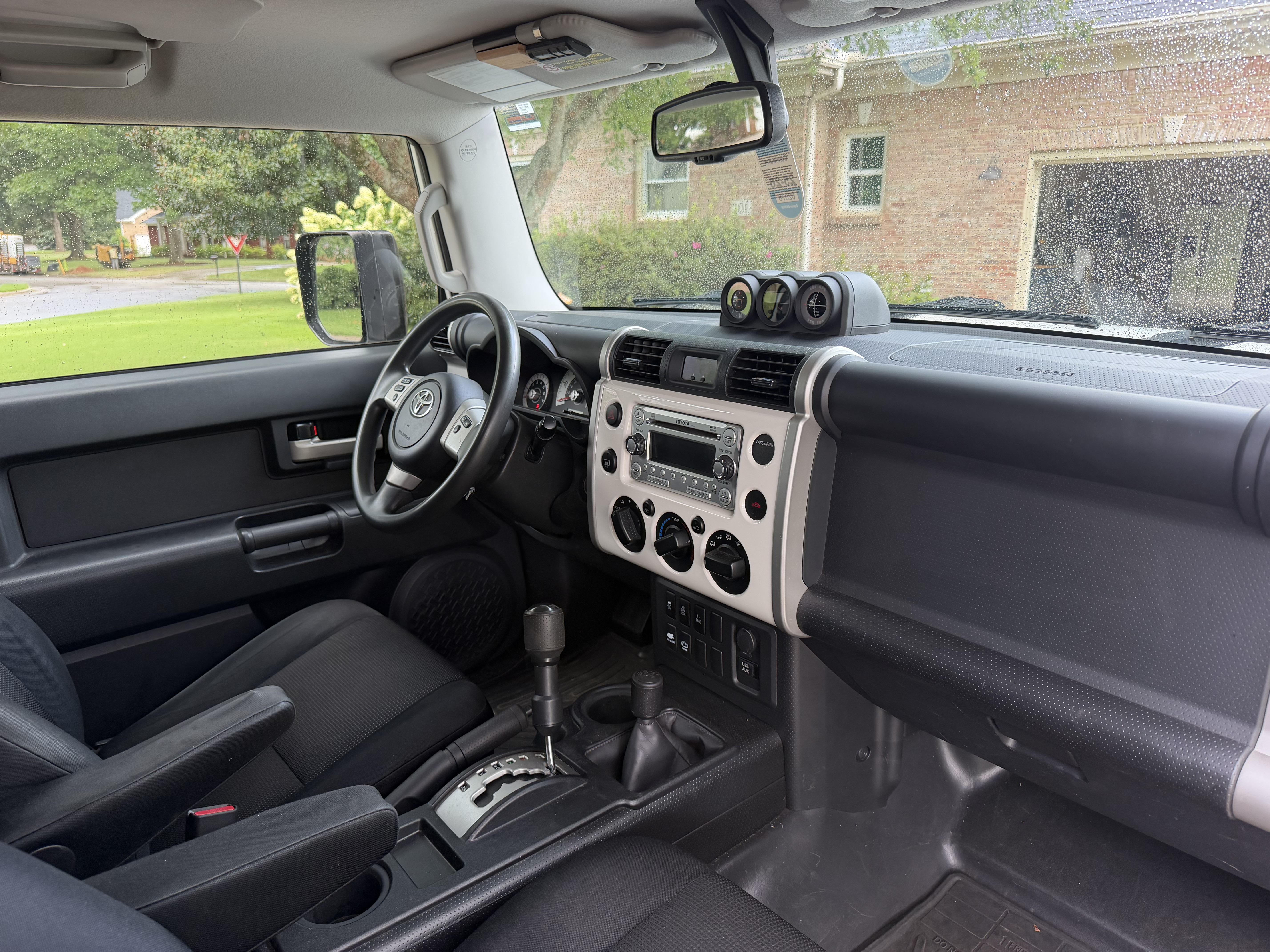 Used 2012 Toyota FJ Cruiser 4WD w/ Convenience Pkg image 10