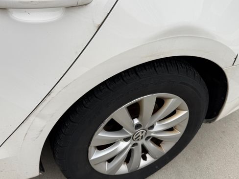 Used 2015 Volkswagen Passat 1.8T Wolfsburg Edition image 11