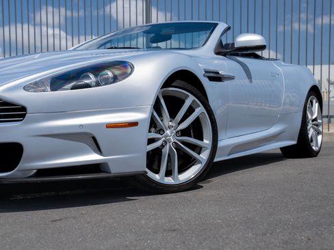 Used 2011 Aston Martin DBS Volante RWD image 2