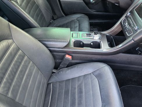 Used 2017 Ford Fusion Energi SE image 13