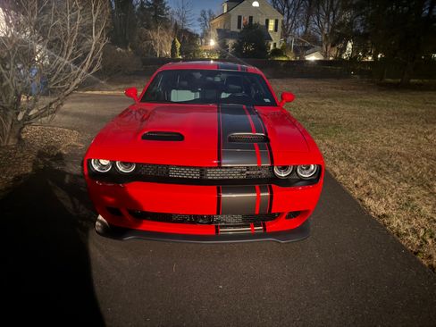 Used 2023 Dodge Challenger SRT Hellcat image 5
