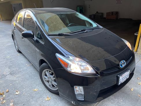 Used 2010 Toyota Prius Five image 4
