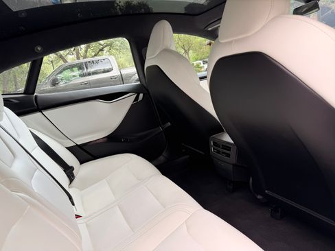 Used 2020 Tesla Model S Performance AWD/4WD image 16