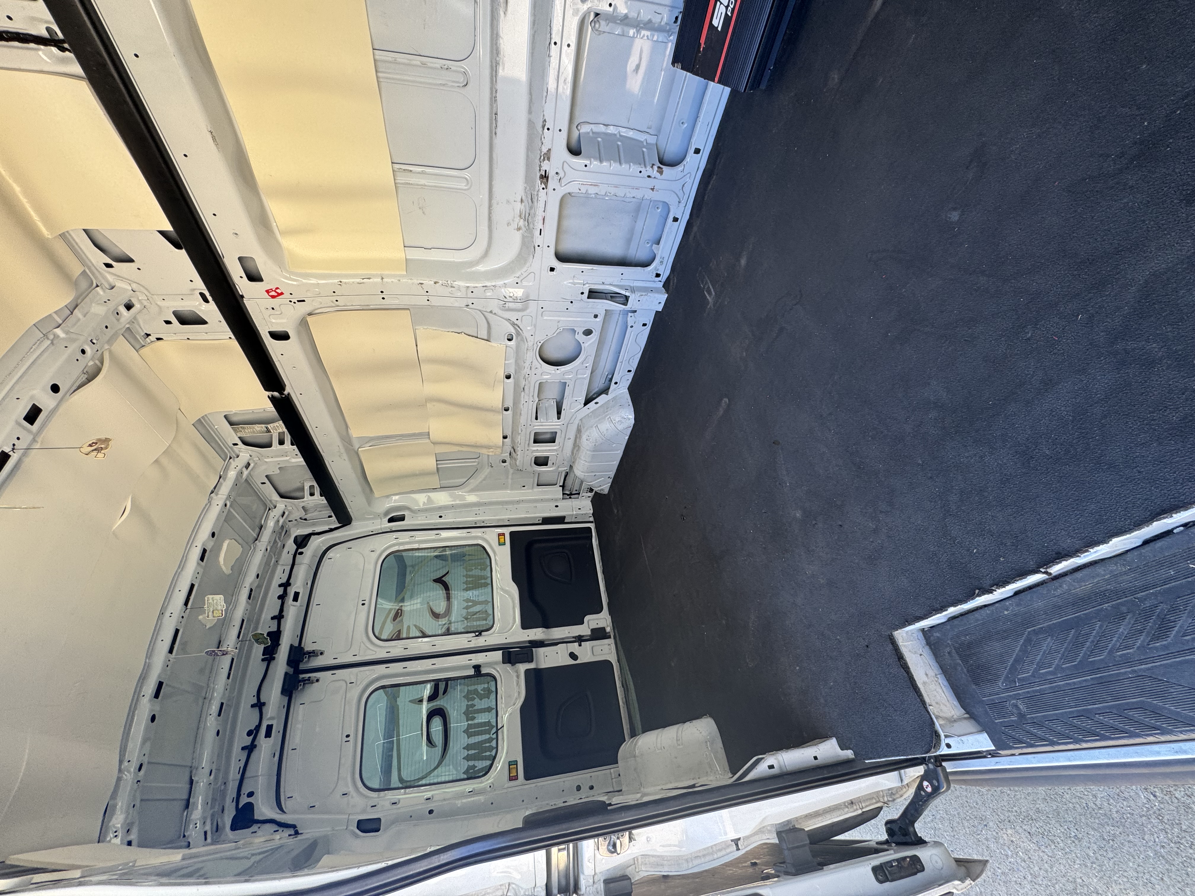 Used 2021 Ford Transit 250 148 High Roof RWD image 11