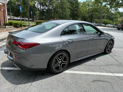 Used 2022 Mercedes-Benz CLA 250 image 9