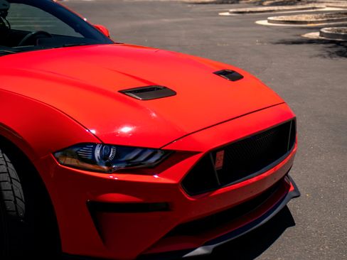 Used 2020 Ford Mustang GT Premium w/ Equipment Group 401A RWD image 4