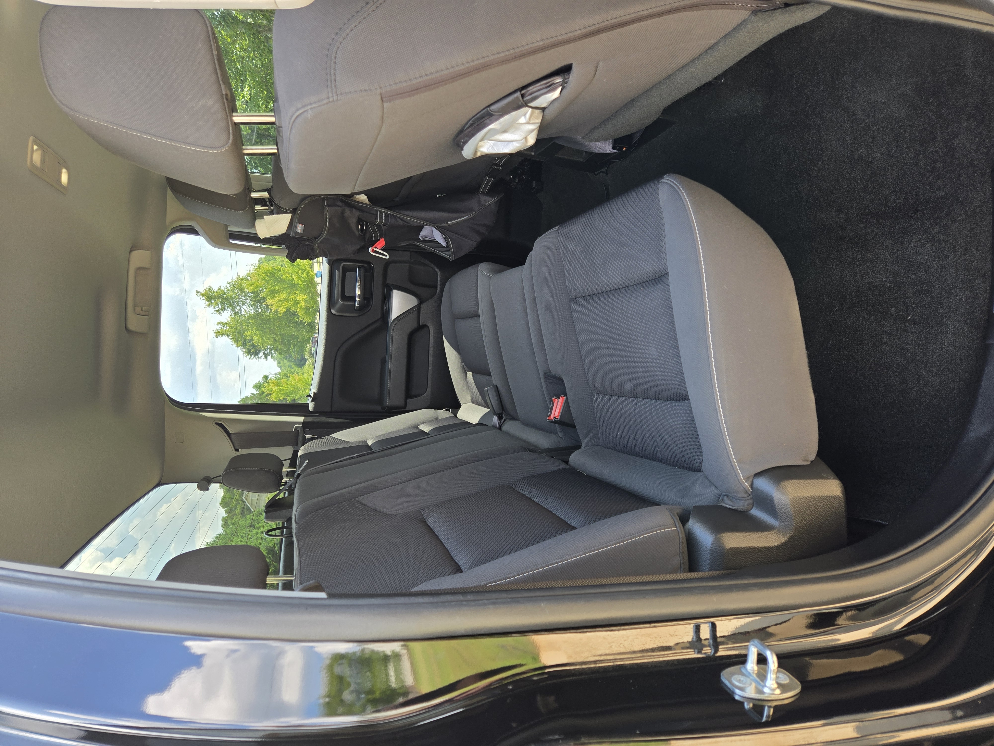 Used 2018 Chevrolet Silverado 1500 LT w/ Midnight Edition AWD/4WD image 18