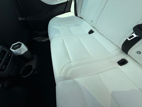 Used 2019 Tesla Model S Long Range image 13