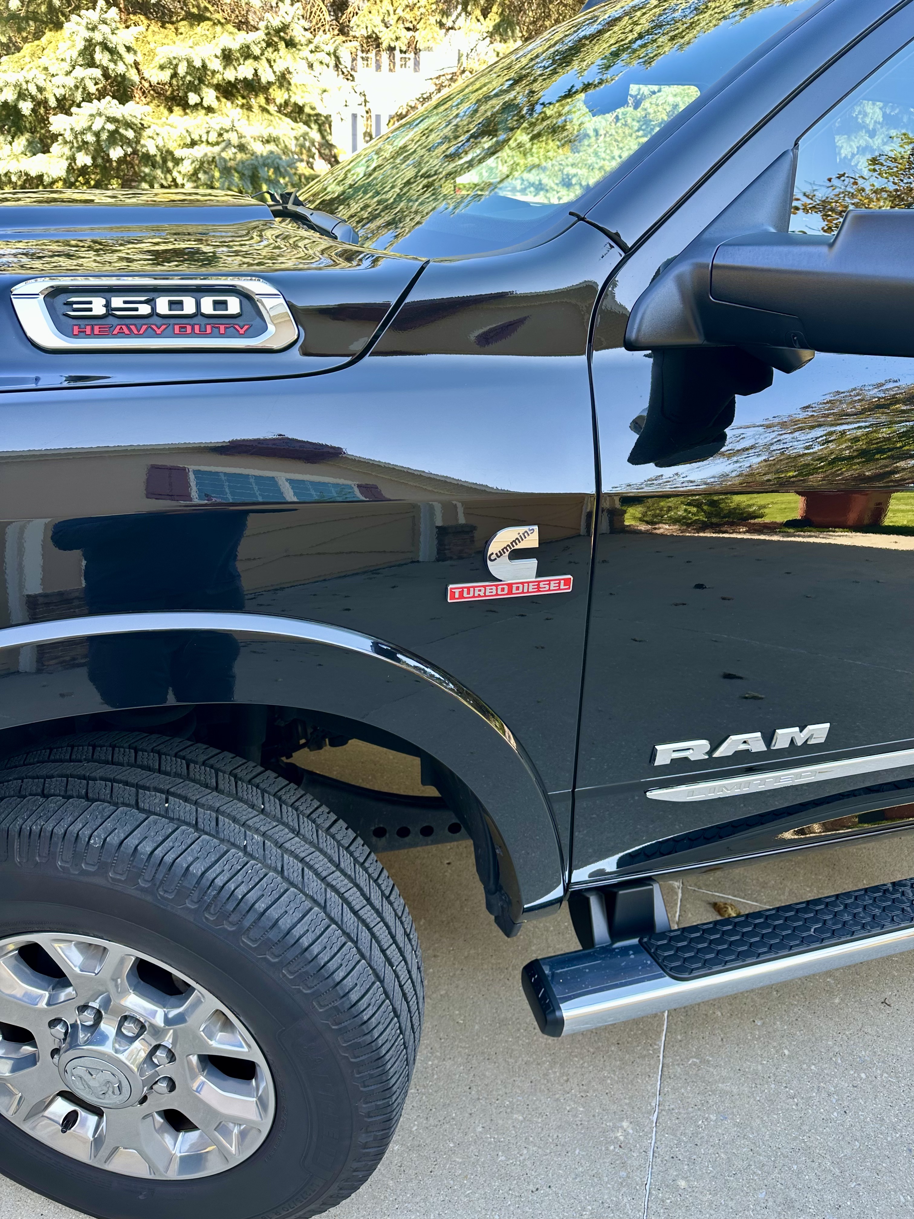 Used 2021 RAM 3500 Laramie w/ Safety Group B AWD/4WD image 2