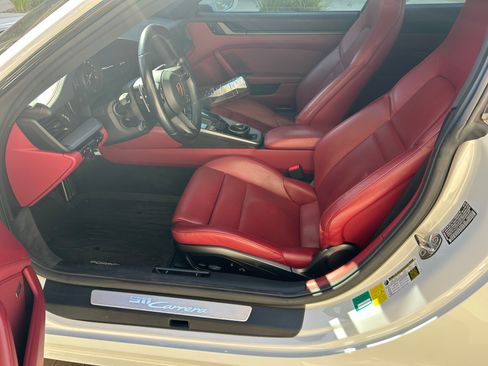 Used 2020 Porsche 911 Carrera image 12