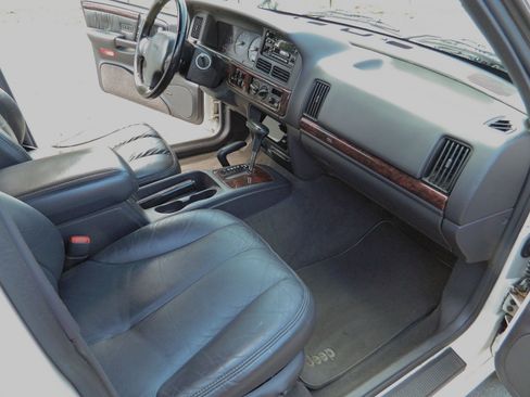 Used 1998 Jeep Grand Cherokee Limited AWD/4WD image 16