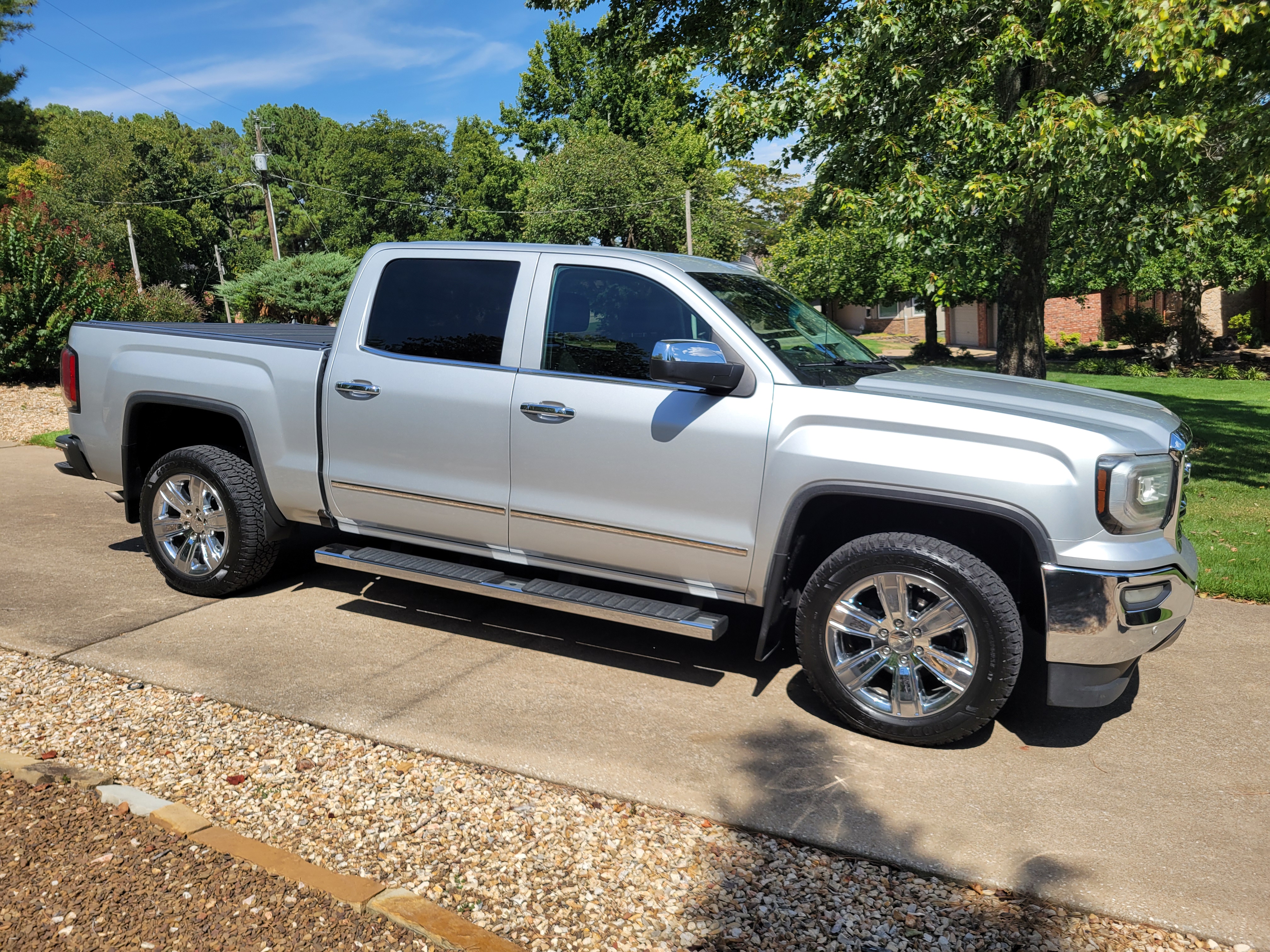 Used 2016 GMC Sierra 1500 SLT w/ SLT Premium Package AWD/4WD image 5