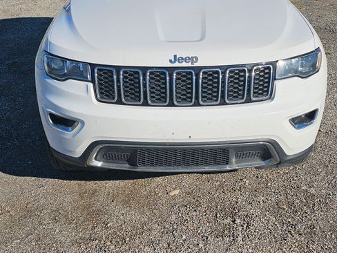 Used 2021 Jeep Grand Cherokee Limited w/ Sun & Sound Group image 10