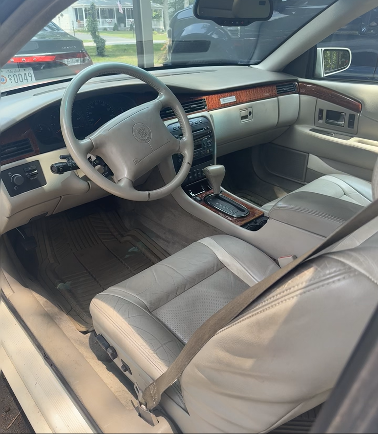 Used 2002 Cadillac Eldorado Collector's Edition FWD image 6