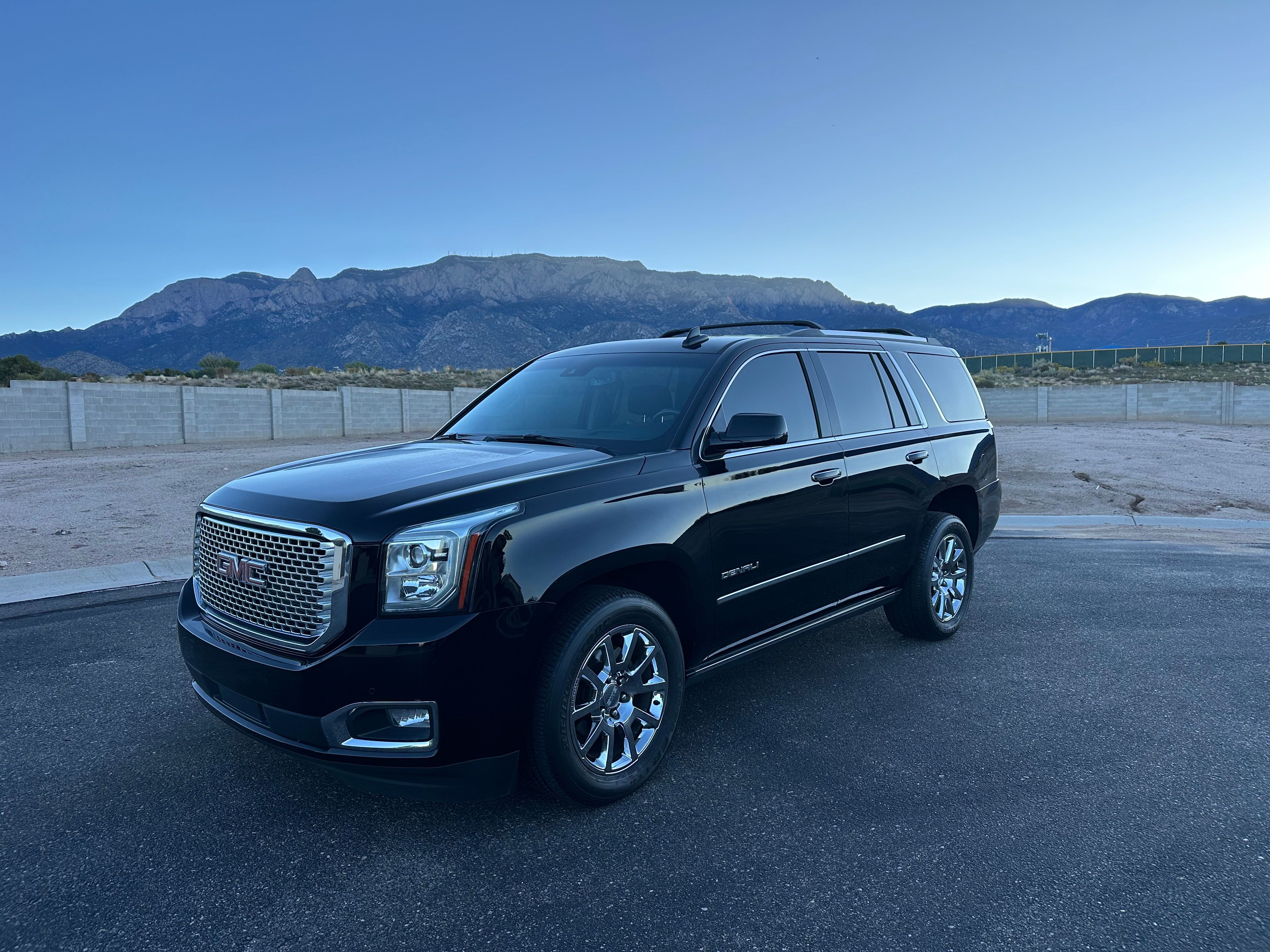 Used 2016 GMC Yukon Denali w/ Open Road Package AWD/4WD image 1