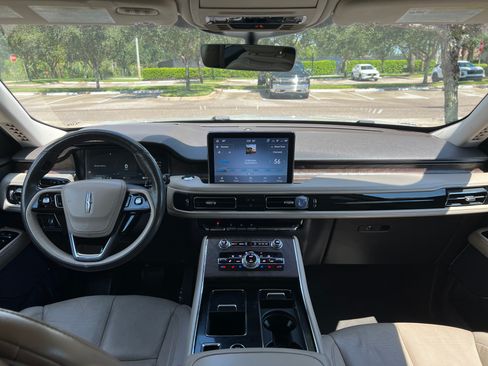 Used 2021 Lincoln Aviator Reserve w/ Equipment Group 201A AWD/4WD image 22