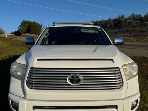 Used 2015 Toyota Tundra Platinum image 2