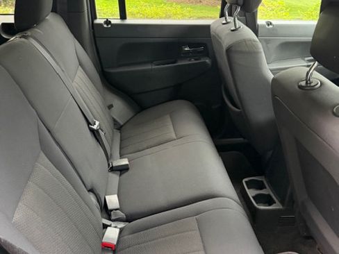 Used 2011 Jeep Liberty Sport w/ Popular Equipment Group AWD/4WD image 10