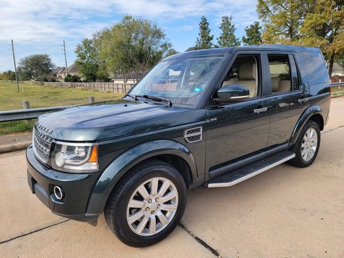 Used 2016 Land Rover LR4 HSE image 9