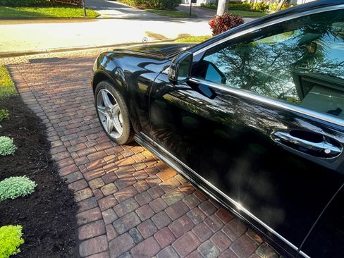 Used 2011 Mercedes-Benz S 550 S 550 4MATIC Sedan 4D image 6