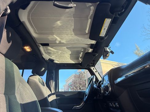 Used 2017 Jeep Wrangler Unlimited Sport w/ Quick Order Package 24S image 19