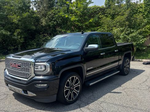 Used 2017 GMC Sierra 1500 Denali AWD/4WD image 2