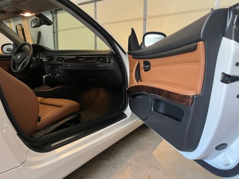 Used 2011 BMW 328i Coupe image 26