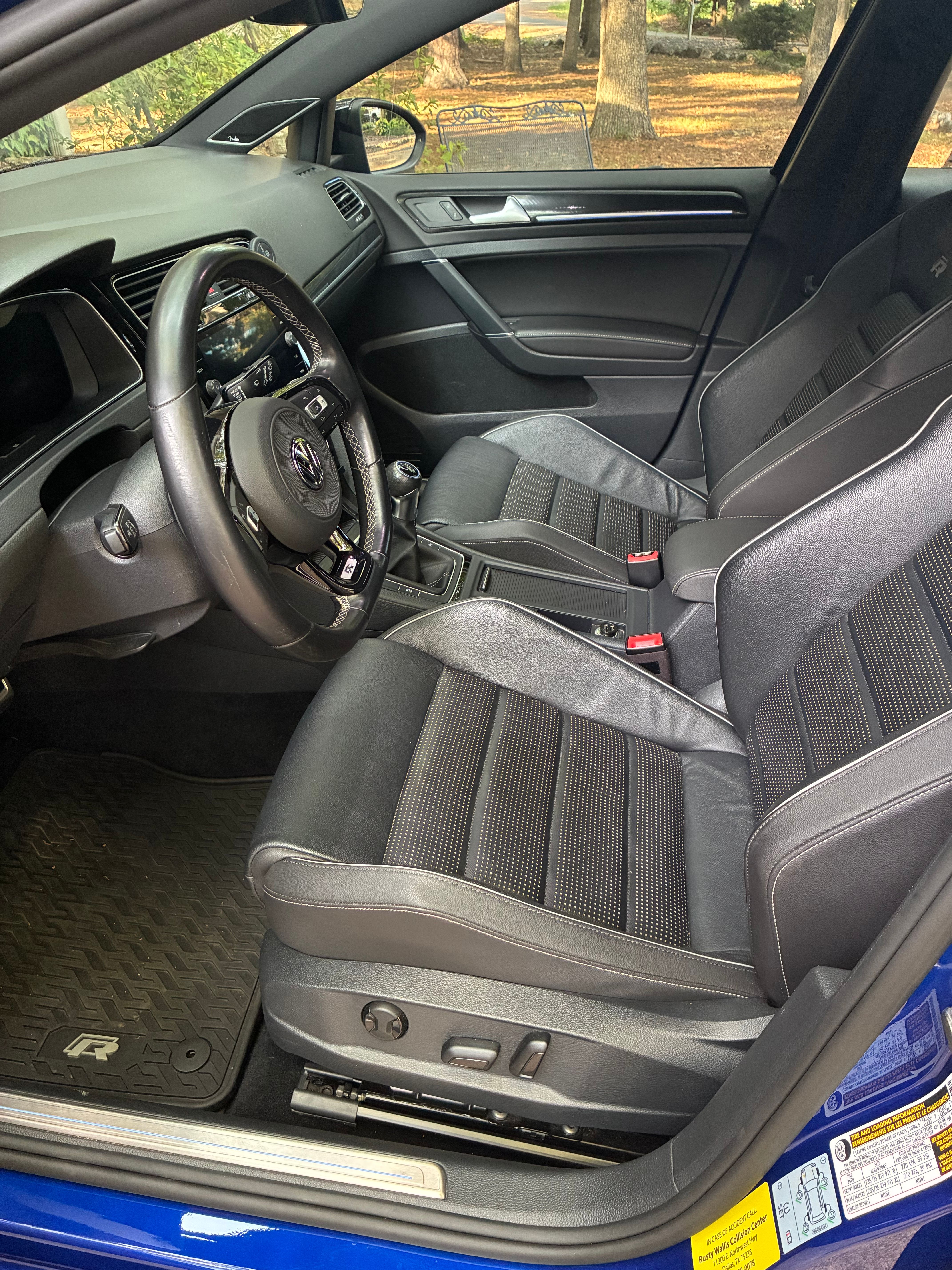 Used 2018 Volkswagen Golf 4-Door AWD/4WD image 11