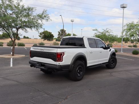 Used 2017 Ford F150 Raptor w/ Equipment Group 802A Luxury image 4