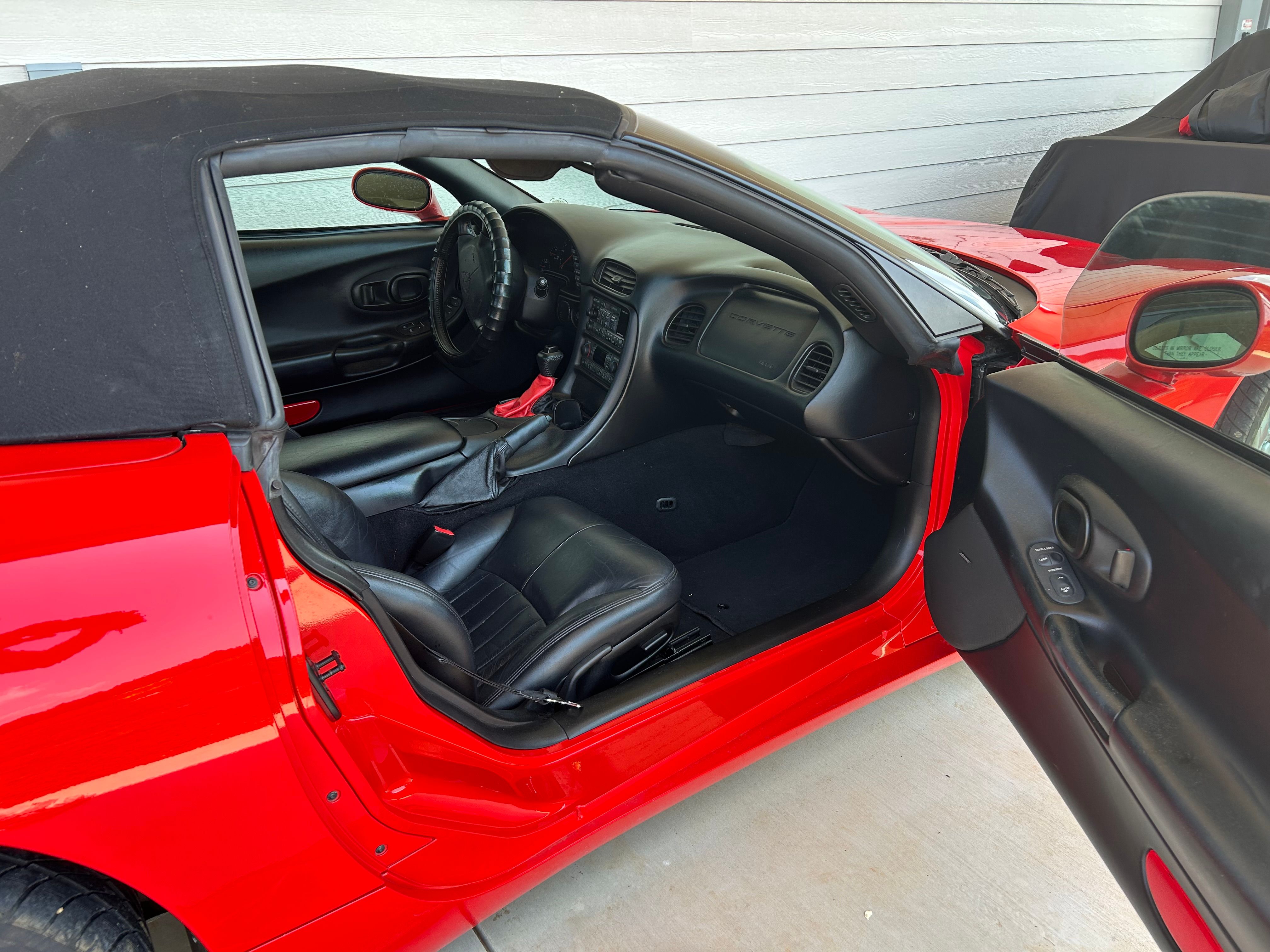 Used 1998 Chevrolet Corvette Convertible w/ Memory Pkg RWD image 25