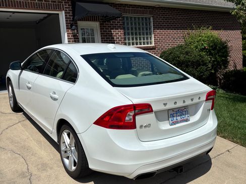 Used 2015 Volvo S60 T5 Premier FWD image 4