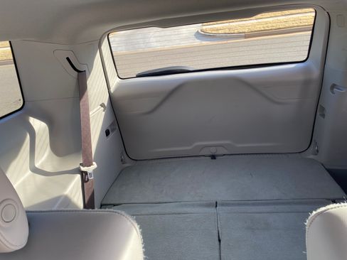 Used 2018 GMC Acadia SLT image 17