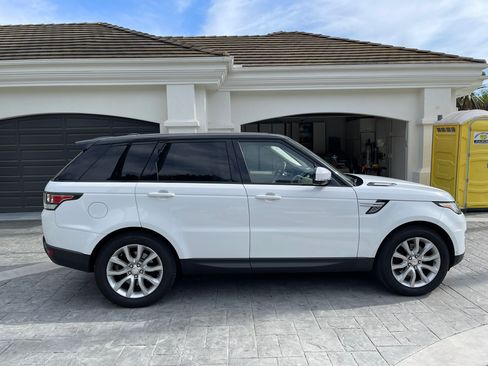 Used 2014 Land Rover Range Rover Sport HSE AWD/4WD image 8
