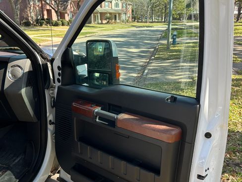 Used 2011 Ford F250 King Ranch w/ FX4 Off Road Pkg image 6