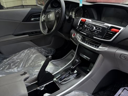 Used 2014 Honda Accord EX image 8