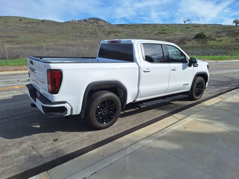 Used 2024 GMC Sierra 1500 Elevation image 6