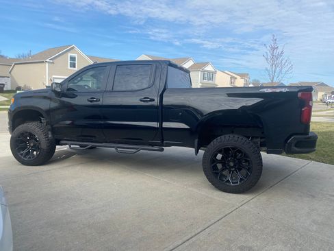 Used 2022 Chevrolet Silverado 1500 RST AWD/4WD image 5