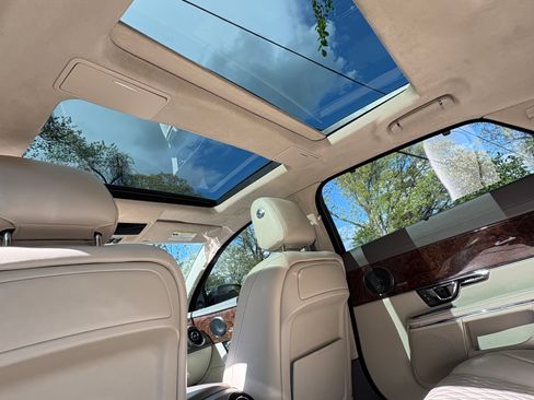 Used 2016 Jaguar XJ L Portfolio AWD/4WD image 13