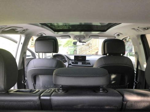 Used 2018 Audi Q5 2.0T Premium Plus image 11