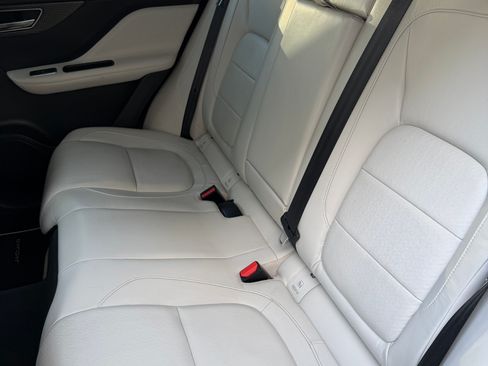 Used 2017 Jaguar F-PACE First Edition image 14