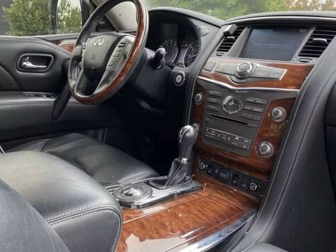 Used 2016 INFINITI QX80 4WD w/ Deluxe Technology Package image 5